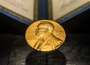 جايزه نوبل و بزرگان علوم مالي و اداري