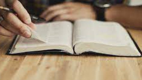 تحقیق در مورد مطالعه استنتاجی کتاب مقدس
