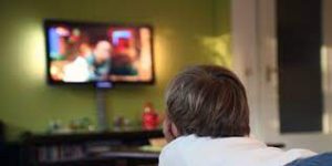 تعديل كننده هاي روابط بين آموزش مادر و تماشاي تلويزيون توسط بچه‌ها