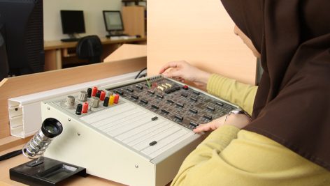 آزمايشگاه مدار منطقي